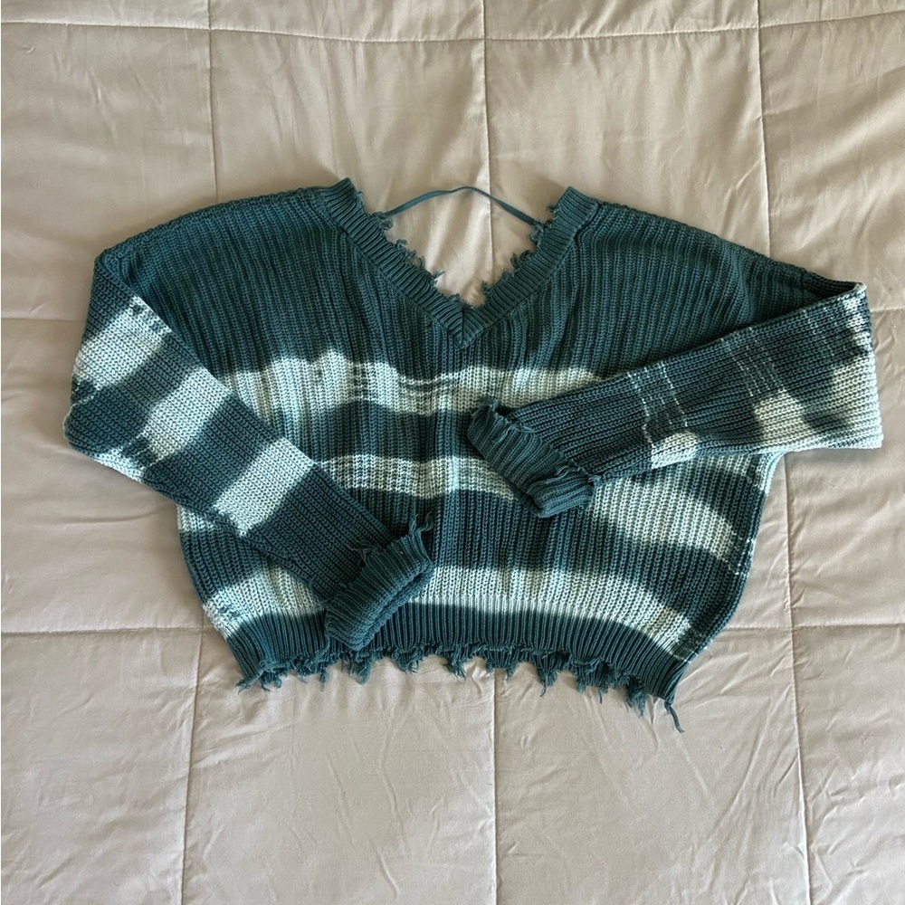 Forever 21 Green and Teal Distressed Cropped Sweater, Women’s size M - Picture 3 of 5